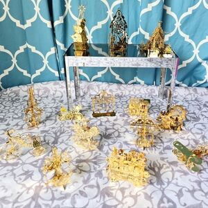 Danbury Mint 14 23k Gold Christmas Ornaments.